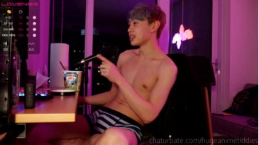 Hugeanimetiddies  30-12-2020 video boots