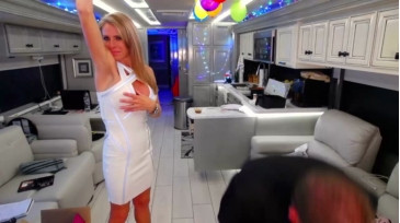 Dddtraveler  31-12-2020 toyboy Couple