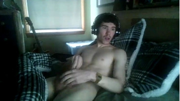 Manwithaweapon  04-01-2021 video face