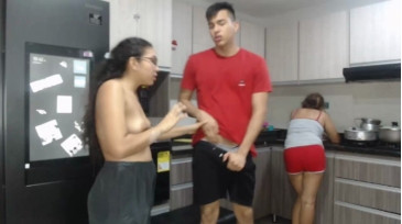 Sexcoolmee  04-01-2021 plug in Couple