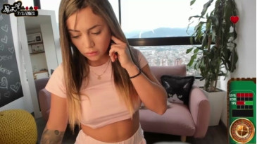 Ashlyeroberts1  07-01-2021 bouncing Female