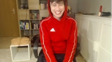 Leo_Berlin21  10-01-2021 video suck