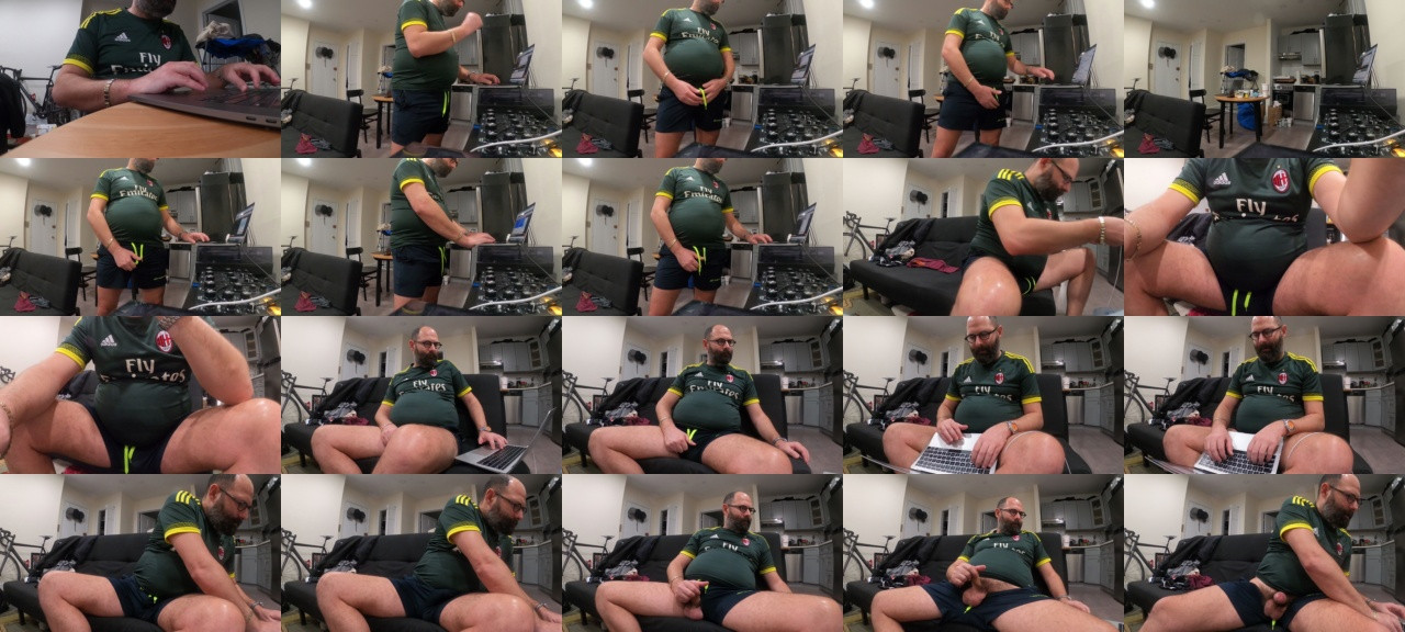 italianopeloso3  21-01-2021 Recorded Video Topless