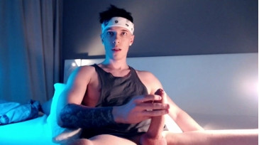 Briannhardone  01-02-2021 video schoolgirl