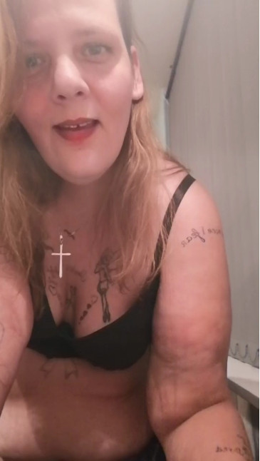 MissTattoogirl 01-02-2021 Topless 