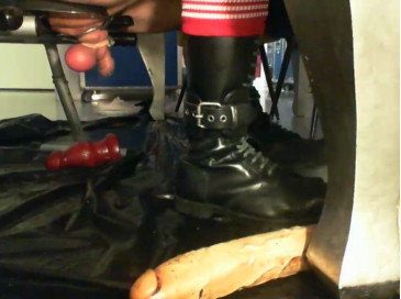sneakpig  13-02-2021 Recorded Video Cam