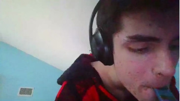 18whitecock8  22-02-2021 video nipples