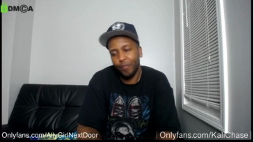 Theboomboomr00m  26-02-2021 yummy Couple