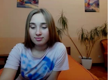 MellyCroftX  28-02-2021 kiss Female