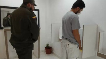 Publictoilets  09-03-2021 video natural