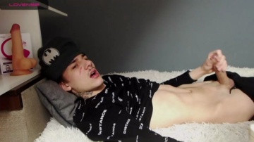 Earl_Yep  10-03-2021 video women