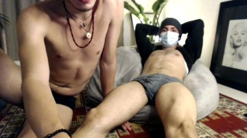 Fratguysonline  12-03-2021 video showfeet