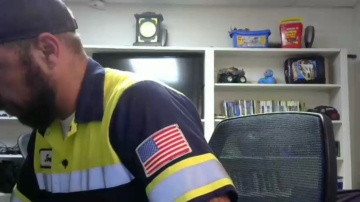 Hardworkertn  16-03-2021 video Pants WET