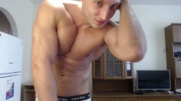 Tom_Fordd  21-03-2021 video houswife