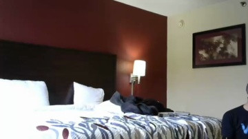 Hardworkertn  22-03-2021 video Flash feet