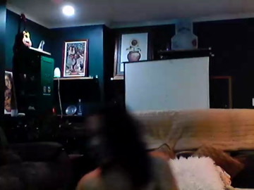Tessdeepthroat  25-03-2021 handjob Couple