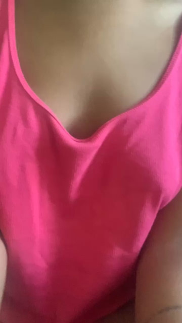 Thebpussy 25-03-2021 Topless 
