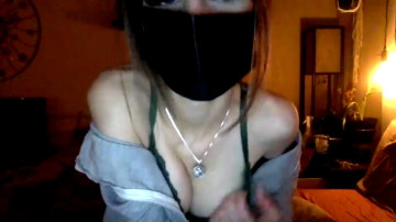 Masked_Slut2001