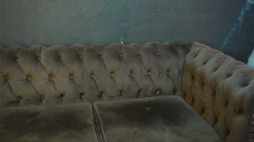 Hotdogswaitingaports  01-04-2021 video tall