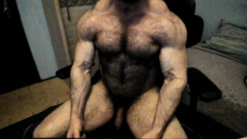 Heavenlymuscledbeast  02-04-2021 video nipples