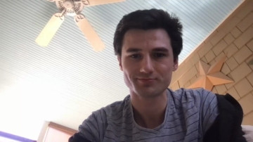 Bluesweaterboy  03-04-2021 video asstoy