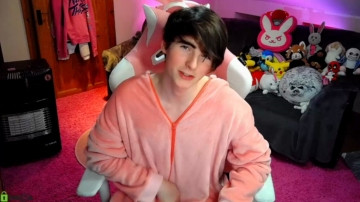 Alfiegreenxxx  03-04-2021 video spank