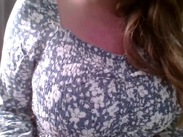 Evajulia35  06-04-2021 nipple Female