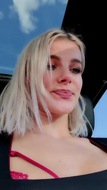 bunny_vic 08-04-2021 Topless 