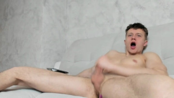 Happyboyforu18  12-04-2021 video DEEPTHROAT