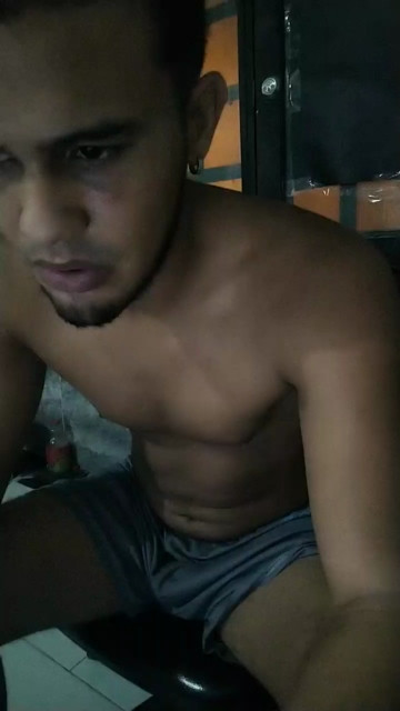Leo_PigDirty  13-04-2021 Recorded Video Topless