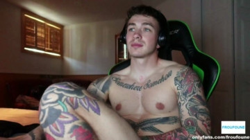 Froufoune  14-04-2021 video beautylegs