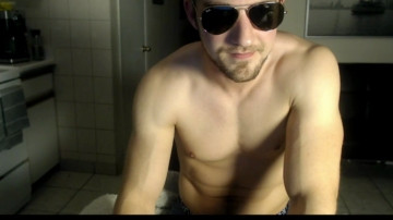 Robrossi28  14-04-2021 video sugardaddy