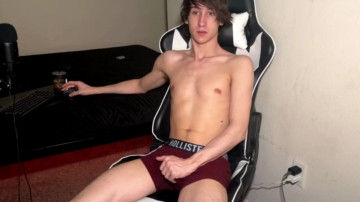 Elijahmoore01  15-04-2021 video sensual