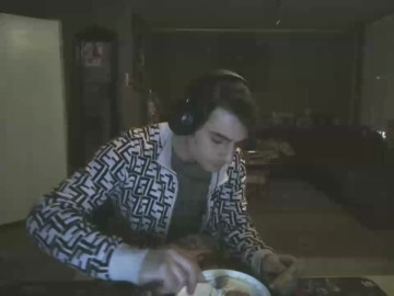 mihaimichael  15-04-2021 Recorded Video Topless