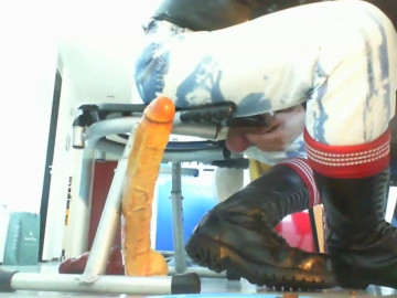 sneakpig  17-04-2021 Recorded Video Show