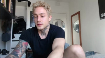 Sonic12_12  18-04-2021 video kissing