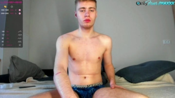 Hornyblondieboyy  20-04-2021 video fetis