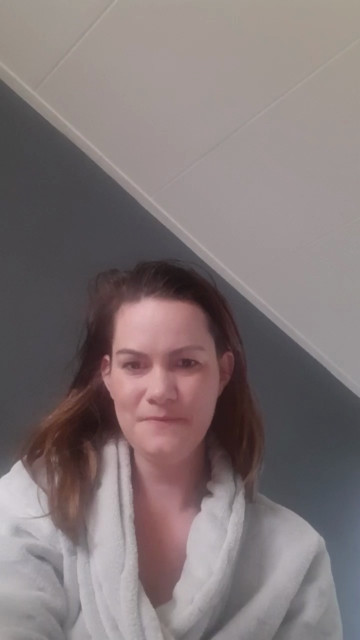 Veronique1991 22-04-2021 Topless 
