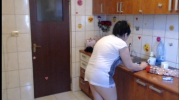 Iuliana32 23-04-2021 Webcam 