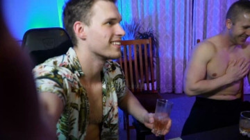 Lovleycouplexxx  24-04-2021 video topless