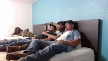 Hardworkertn  25-04-2021 video footjob