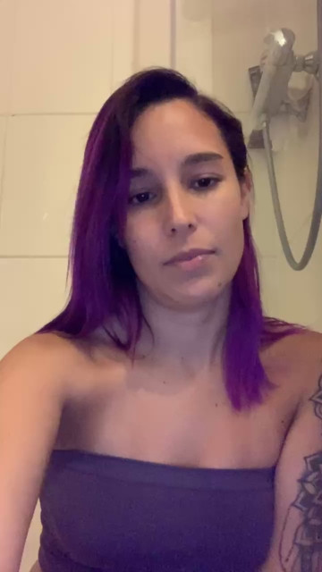 Pr3ttyPinkPussy 25-04-2021 Topless 