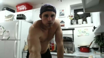 Athleteguy55555  26-04-2021 video seducion