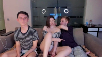 Howtoreachorgasm 26-04-2021 Topless 