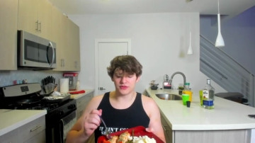 Thejohnnystone  27-04-2021 video plug in