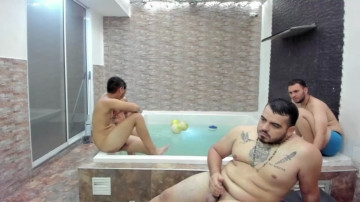 Bisexlife_Hot  27-04-2021 video snap