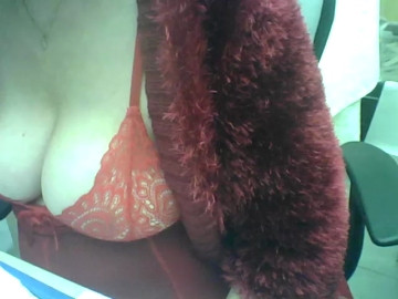 Luciema 29-04-2021 Topless 