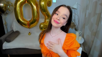 YourSweetLinda  01-05-2021 all naked Female