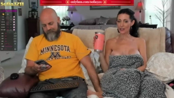 Sofia3211  03-05-2021 fetis Couple