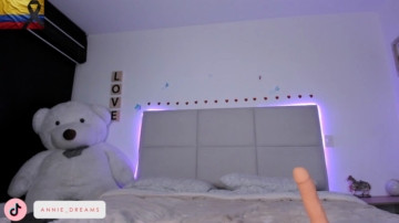 Annie_Dreams 05-05-2021 Webcam 